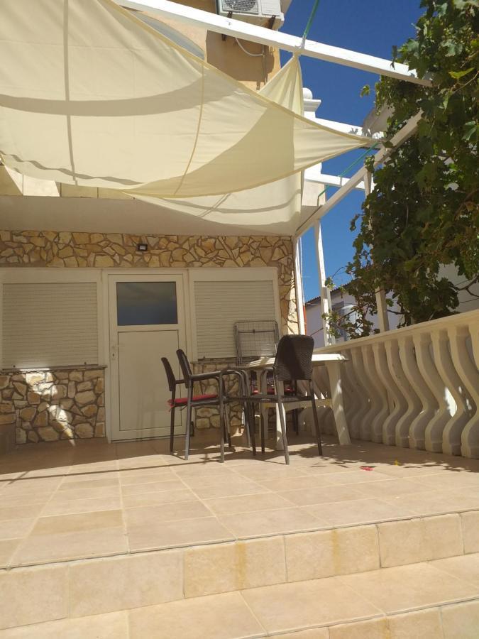 Apartmani Marijanovic Vir Buitenkant foto