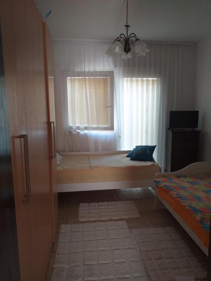 Apartmani Marijanovic Vir Buitenkant foto