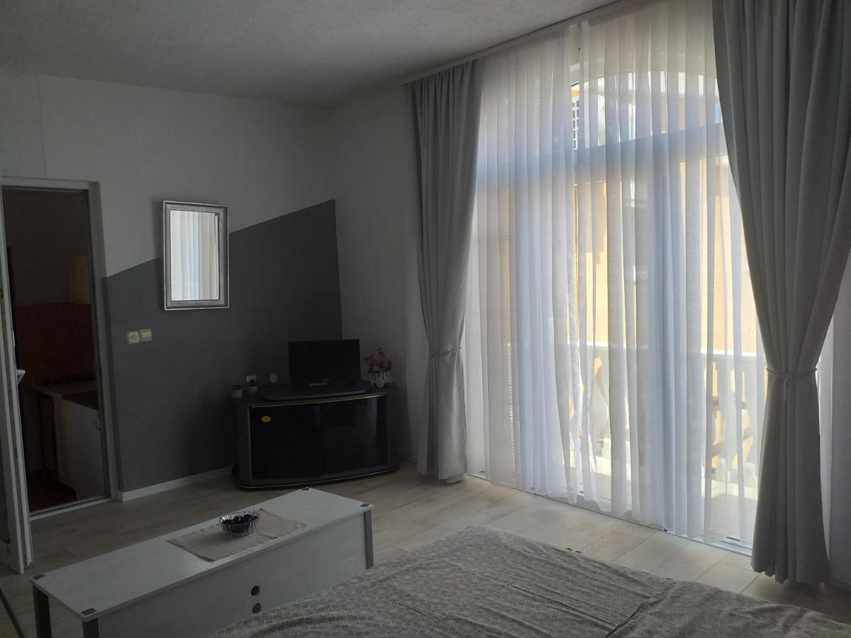 Apartmani Marijanovic Vir Buitenkant foto