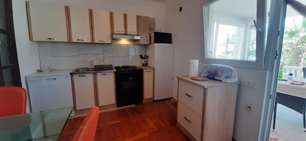 Apartmani Marijanovic Vir Buitenkant foto