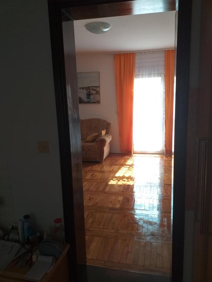 Apartmani Marijanovic Vir Buitenkant foto
