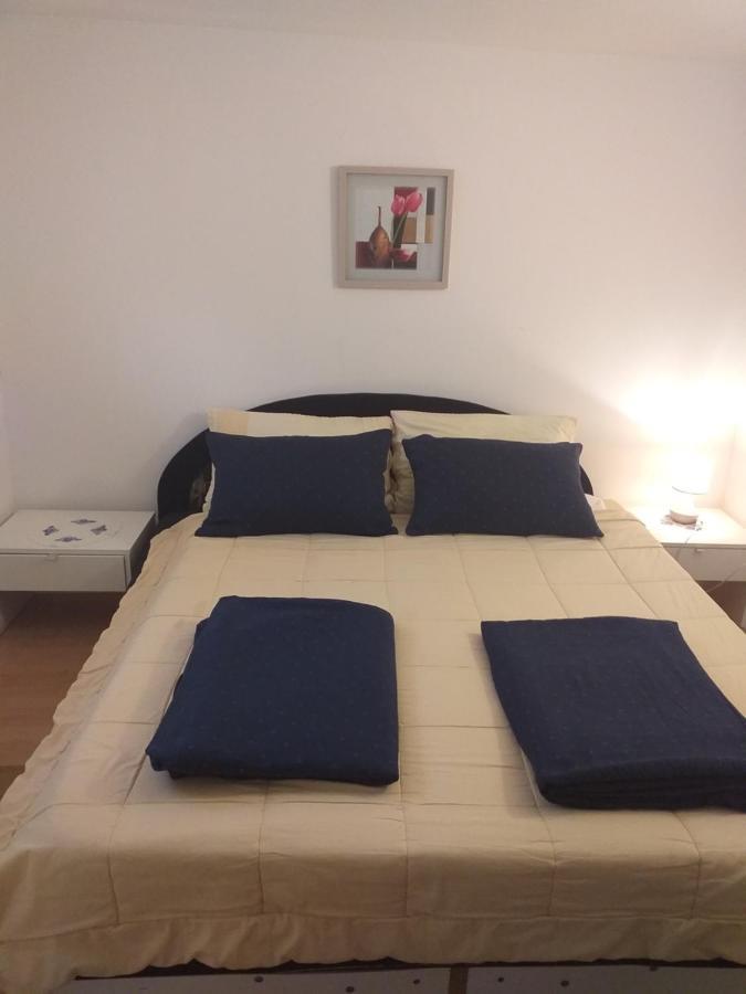 Apartmani Marijanovic Vir Buitenkant foto