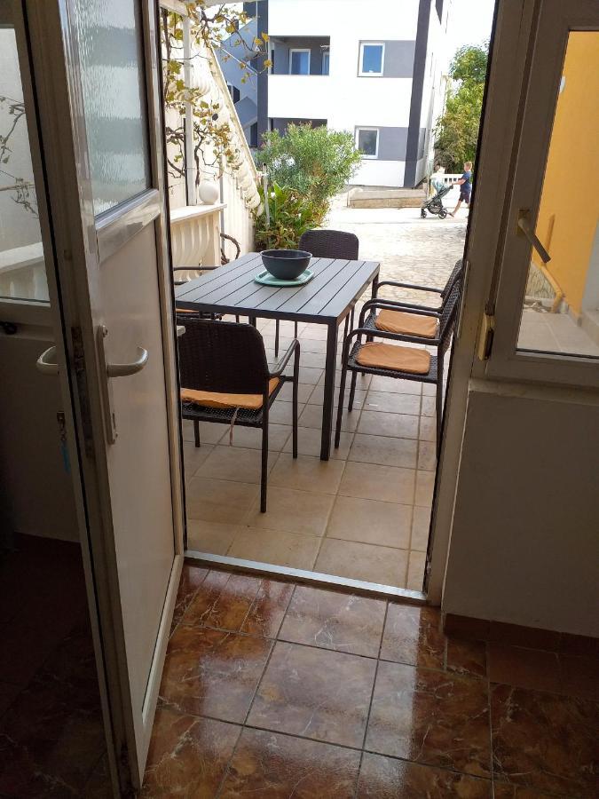Apartmani Marijanovic Vir Buitenkant foto