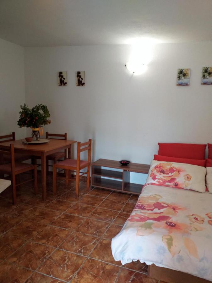 Apartmani Marijanovic Vir Buitenkant foto