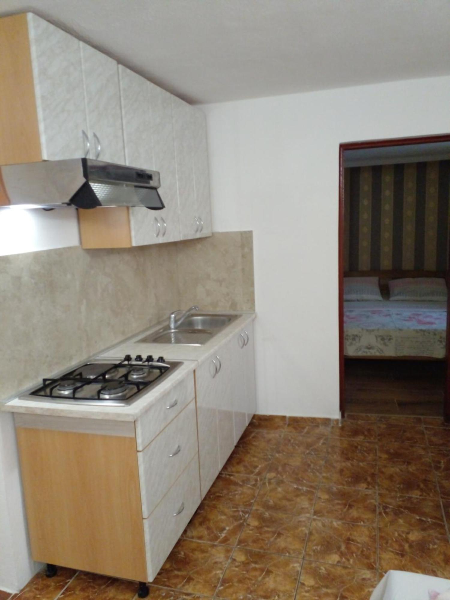 Apartmani Marijanovic Vir Buitenkant foto