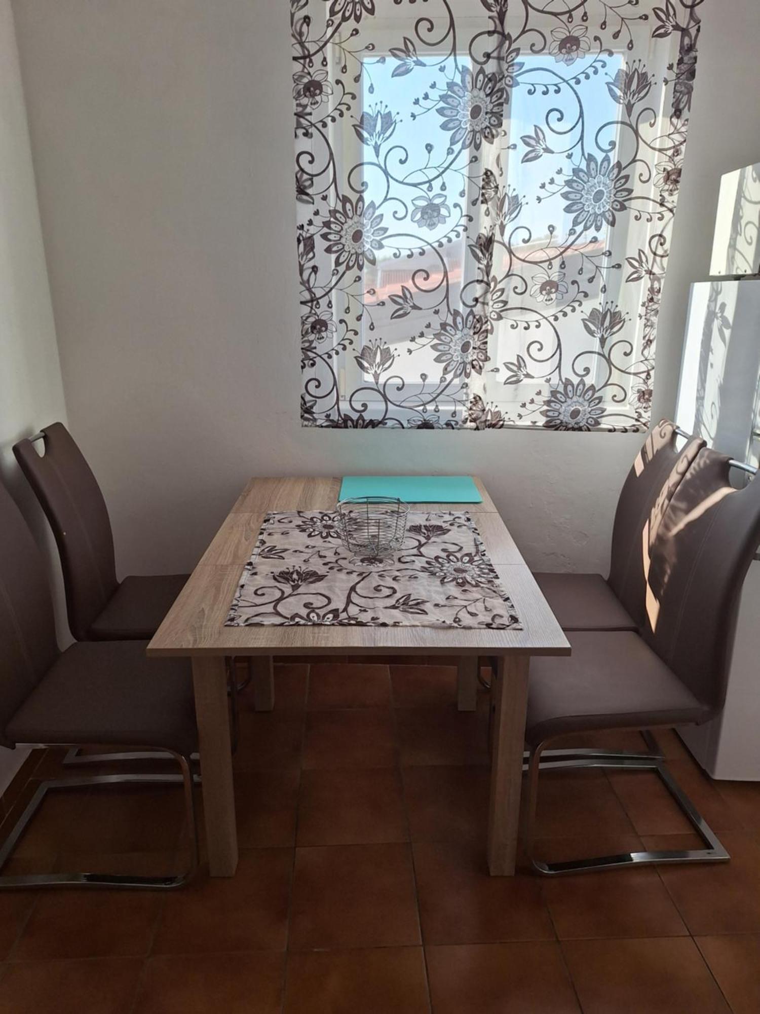 Apartmani Marijanovic Vir Buitenkant foto