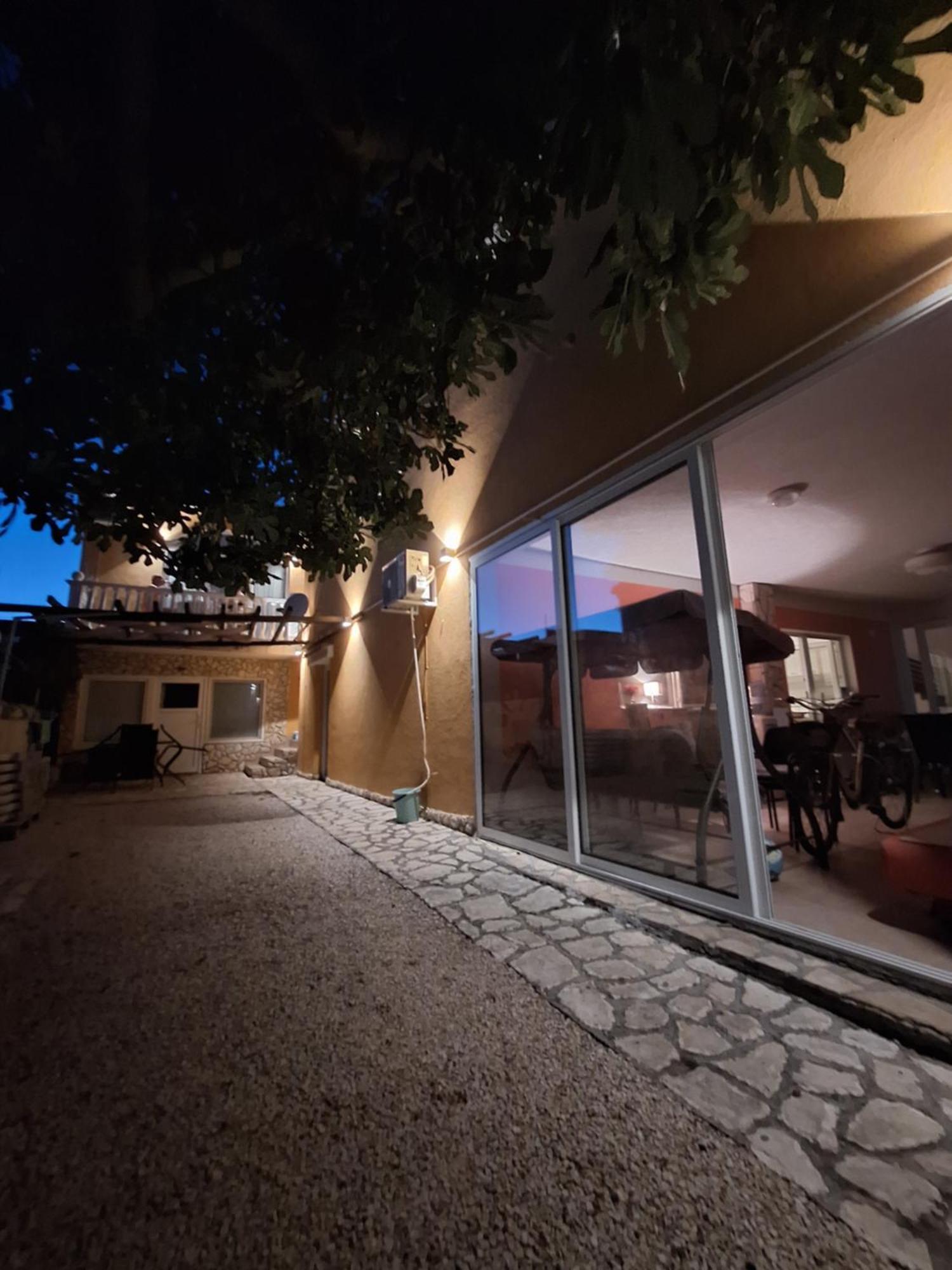 Apartmani Marijanovic Vir Buitenkant foto