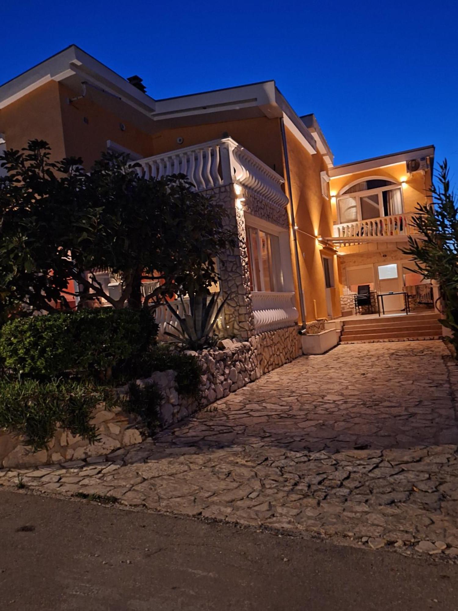 Apartmani Marijanovic Vir Buitenkant foto